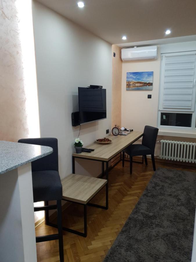 Apartman Dodolu เบลเกรด ภายนอก รูปภาพ